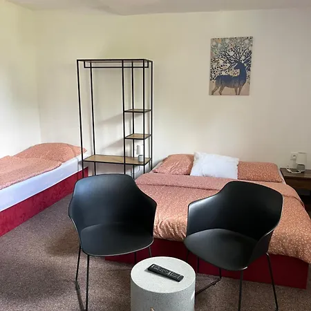 Rodinne U Stastnych Apartment *