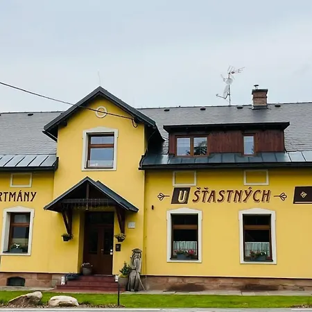 U Stastnych 아파트